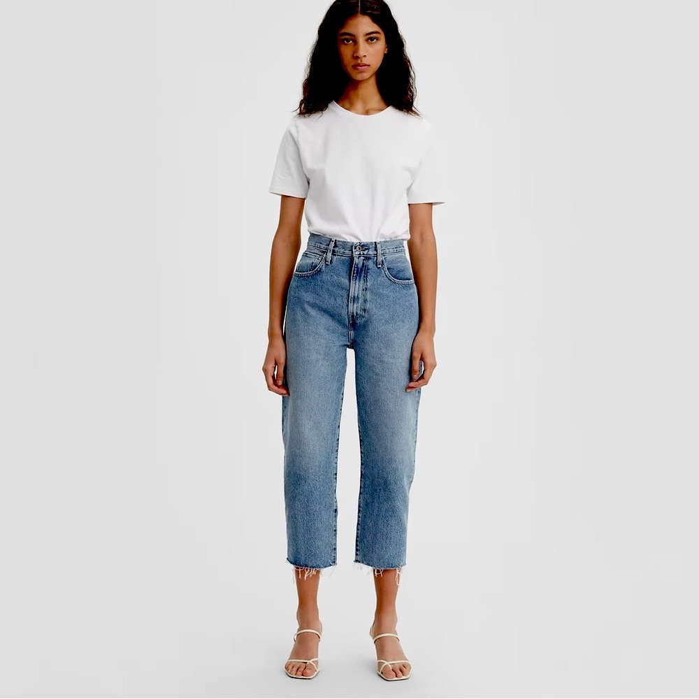 Levi's ‘Made & Crafted’ Barrel Jeans - Sz 24 - Medium Wash - $198 Orig.
